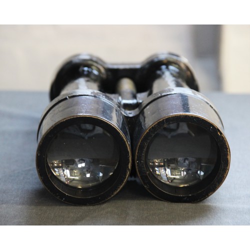 354 - A pair of Carl Zeiss military issue binoculars/field glasses, stamped ‘Doppelfernohr 15 FACH MIT SKA... 