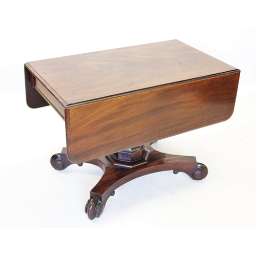 1006 - A William IV pedestal mahogany Pembroke table, the rectangular moulded drop leaf top above a single ... 