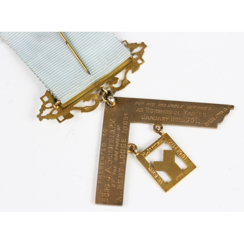 321 - MASONIC INTEREST: A 9ct gold Masonic medal, Albert Lodge No. 854, in the form of a set square, with ... 