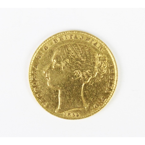 336 - A Queen Victoria Australian gold sovereign, dated 1855, Sydney mint, weight 7.9gms