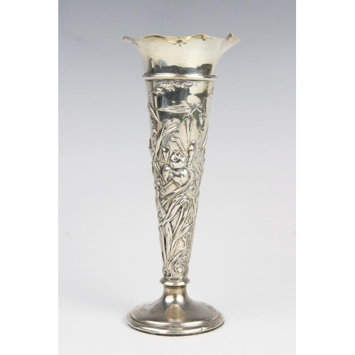 79 - An Aesthetic Movement silver posy vase by William Comyns & Sons, London 1902, of tapering cylindrica... 