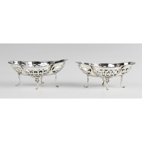 93 - A pair of George V silver bon-bon dishes by William Hutton & Sons, Birmingham 1924, each of quatrefo... 