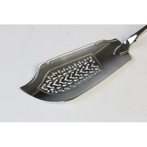 84 - A William IV silver fiddle pattern fish slice by Jonathan Hayne, London 1832, of typical form with p... 