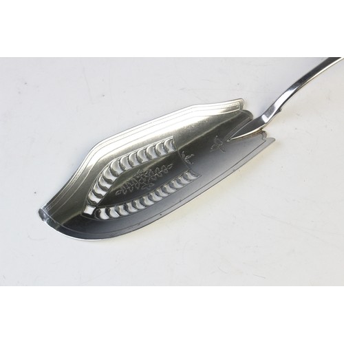 83 - A George III silver fiddle pattern fish slice by Thomas Wallis II, London 1808, of typical form with... 