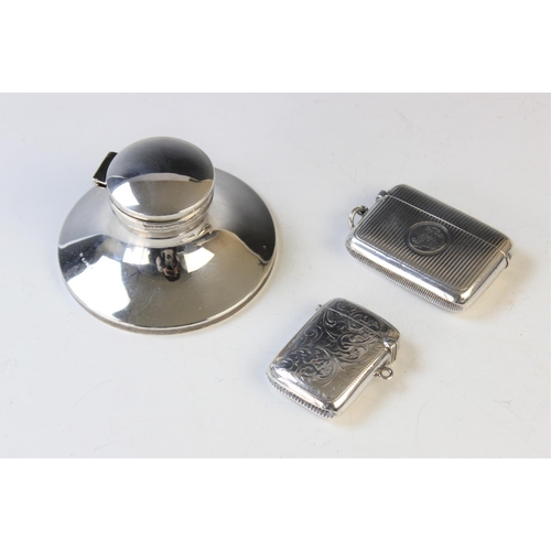 28 - A George V silver capstan inkwell by S Blanckensee & Son Ltd, Birmingham 1934, of typical form with ... 