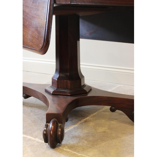 571 - A William IV pedestal mahogany Pembroke table, the rectangular moulded drop leaf top above a single ... 