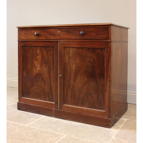 767 - A mid 19th century mahogany specimen chest, with rectangular leather inset top, above a single drawe... 