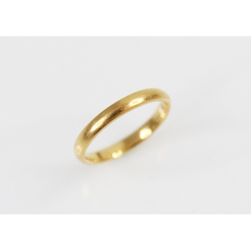 141 - A 22ct gold wedding band, ring size H 1/2, weight 2.4gms