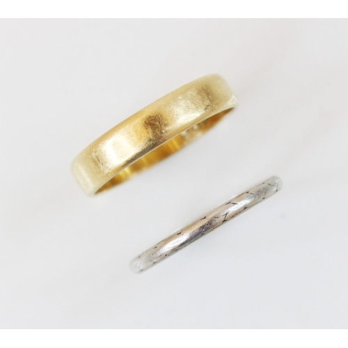 153 - 18ct gold wedding band, marks for Birmingham 1982, ring size T, weight 4.3gms, together with a plati... 