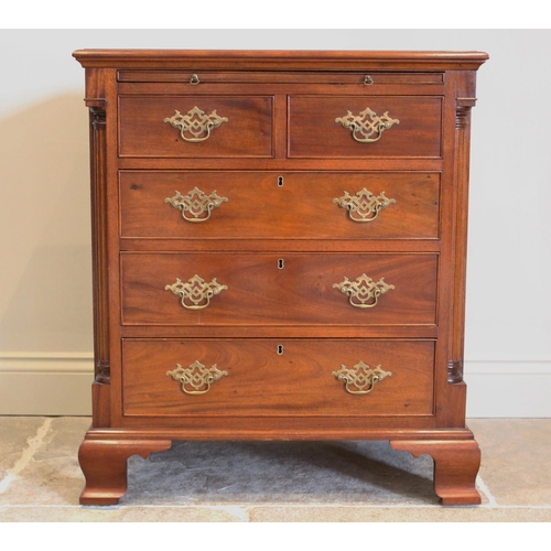 635 - A George III style mahogany bachelors chest, the rectangular thumb moulded top above a baize lined b... 