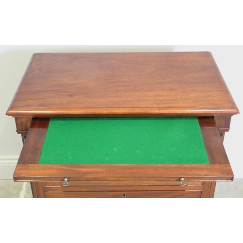 635 - A George III style mahogany bachelors chest, the rectangular thumb moulded top above a baize lined b... 