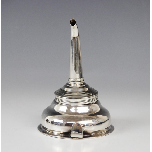 8 - A George III silver wine funnel by Peter, Ann & William Bateman, London 1801, the bowl with reeded b... 