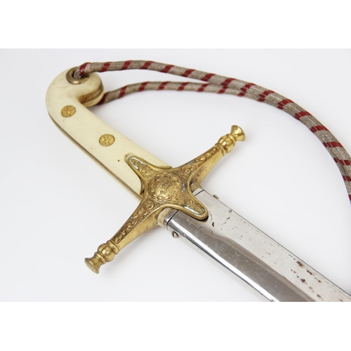 207 - A George V 1831 pattern Officer's mameluke sword, the 84.5cm curved single edged blade with bayonet ... 