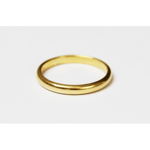 114 - A 22ct gold wedding band, marks for London 1950, ring size N 1/2, weight 3.0gms