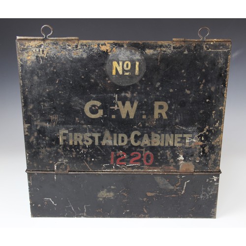 419 - RAILWAY INTEREST: A Great Western Railway first aid kit, early 20th century, the black painted metal... 