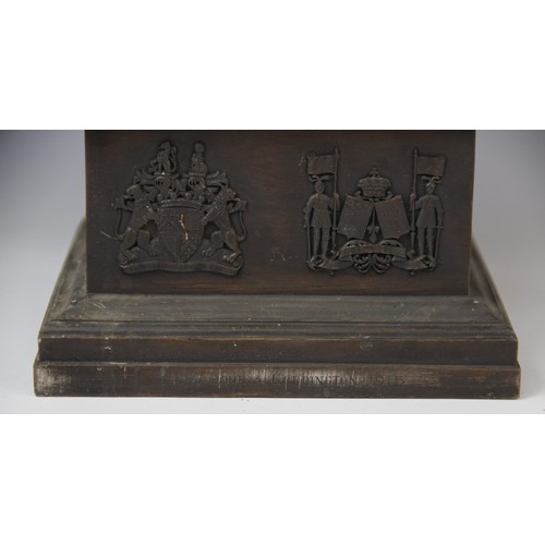 335 - Military Interest: A WWI presentation trophy, titled 'Comte et Comtesse Fr.De Jehay a Lord Kenyon, 1... 