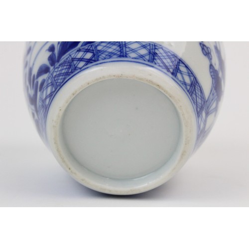 271 - A collection of 18th century and later Chinese blue and white porcelain, to include a pair of tea bo... 