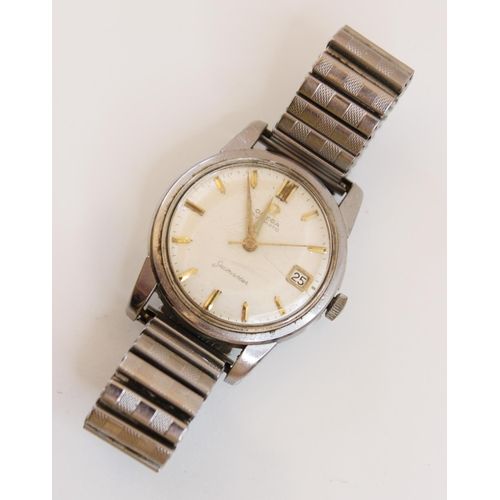 93 - A gentleman's Omega Seamaster automatic stainless steel wristwatch, cream dial with gilt baton marke... 