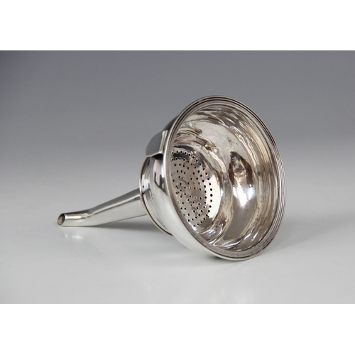 1 - A George III silver wine funnel by Peter, Ann & William Bateman, London 1801, bowl with reeded borde... 