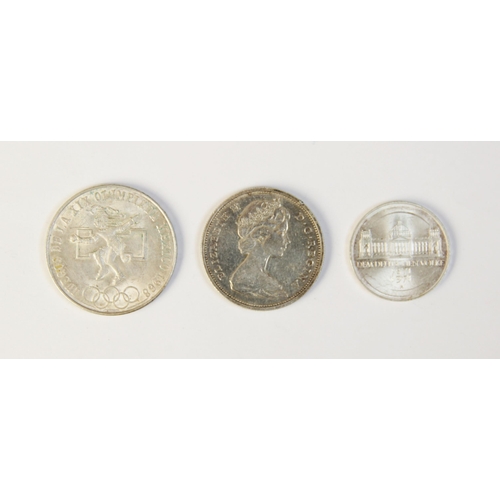 103 - A collection of ninety-nine 18th century and later silver, copper and cupro-nickel global coinage, t... 