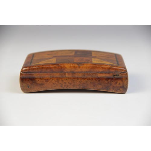 93 - An unusual 19th century specimen wood snuff box, inscribed with the sheet music for Auld Lang syne v... 