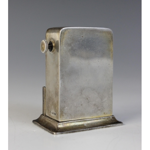 40 - An early 20th century silver and enamelled desk calendar, import marks for Erich Kellerman, London 1... 