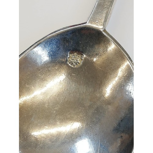 44 - A Charles II seal top silver spoon, Jeremy Johnson, London 1660, oval bowl with faceted handle, pric... 