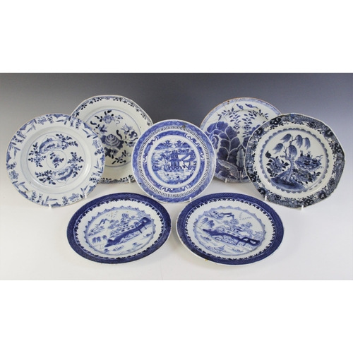 308 - A collection of 18th century Chinese porcelain blue and white plates, to include a tobacco leaf exam... 