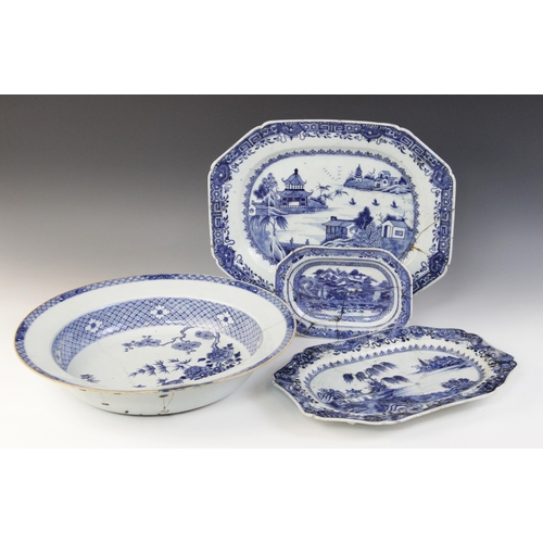 309 - A selection of 18th century Chinese porcelain, to include a large Qianlong basin, decorated with two... 