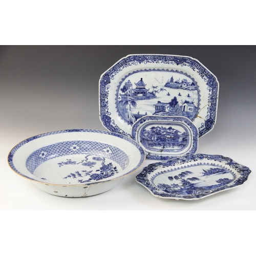 309 - A selection of 18th century Chinese porcelain, to include a large Qianlong basin, decorated with two... 