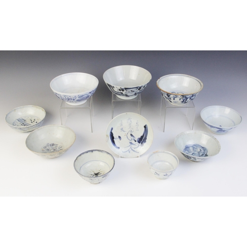 310 - A collection of Chinese porcelain blue and white shipwreck cargo wares, Ming Dynasty and later, to i... 