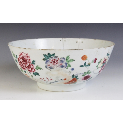 318 - A selection of Chinese porcelain, predominantly 18th century to include a canted rectangular rouge d... 