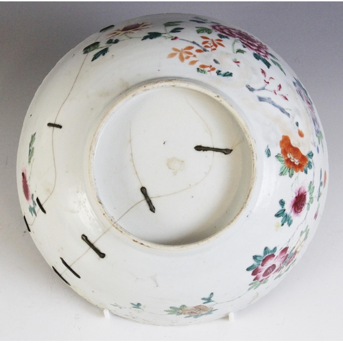 318 - A selection of Chinese porcelain, predominantly 18th century to include a canted rectangular rouge d... 