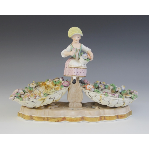 353 - * A Stevenson & Hancock Derby figural pot pourri and cover, mid to late 19th century, modelled as a ... 