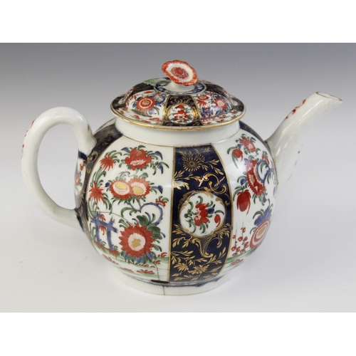 363 - A Worcester porcelain teapot circa 1780, decorated in a kakiemon design with alternating panels, the... 