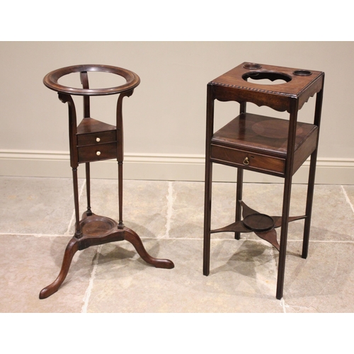 596 - A George III mahogany washstand, the square top with barber pole banding to the edge, and central bo... 