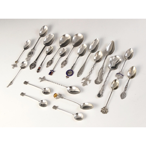 41 - A selection of silver commemorative and novelty teaspoons and coffee spoons, including a pair the si... 