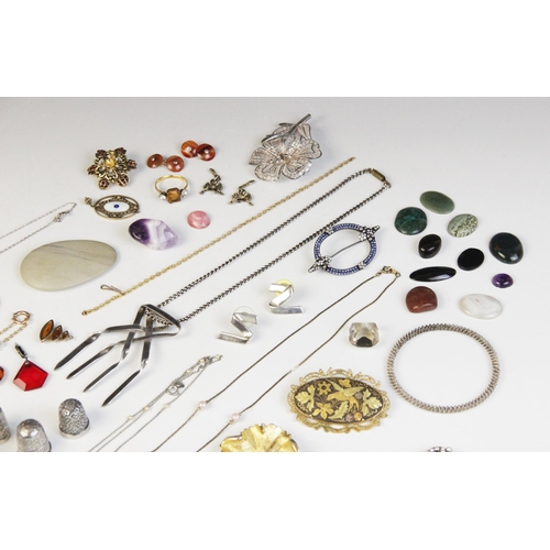 104 - A selection of costume jewellery and accessories, including a silver gilt enamelled pendant by Mariu... 