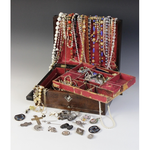 112 - A selection of Victorian and later costume jewellery and watches, to include a ladies vintage 9ct go... 