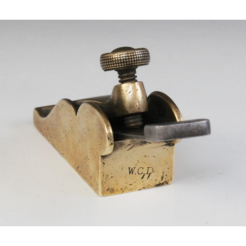 634 - A Spiers number 10 gunmetal chariot plane, circa 1840, the brass body with knurled adjustment screw ... 