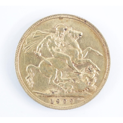 66 - An Edwardian sovereign, dated 1909, weight 8.0gms