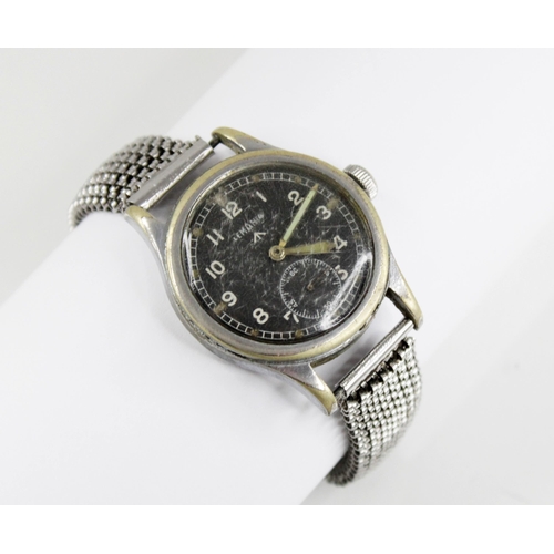 75 - A Second World War British Military Issue Lemania W.W.W manual wristwatch, the circular black dial b... 