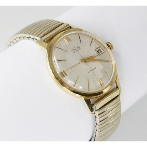 80 - A Gentleman's 18ct gold vintage Nivada automatic wristwatch, the circular dial with baton markers an... 