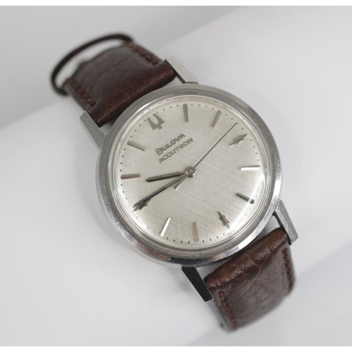 77 - A Gentleman's 1960's Bulova Accutron wristwatch, the circular brushed silver coloured dial with bato... 