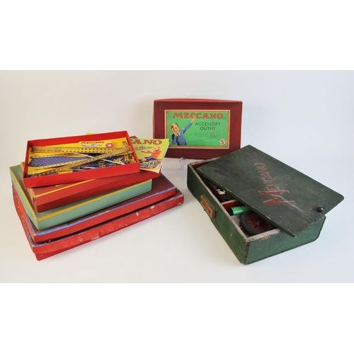 667 - A selection of vintage Meccano to a hand made wooden box, with five boxed Meccano sets comprising: a... 