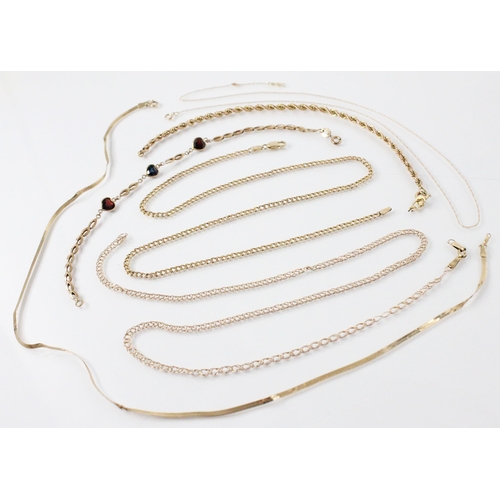 115 - A selection of 9ct gold jewellery, to include a 9ct gold curb link chain, 44cm long, a 9ct gold herr... 