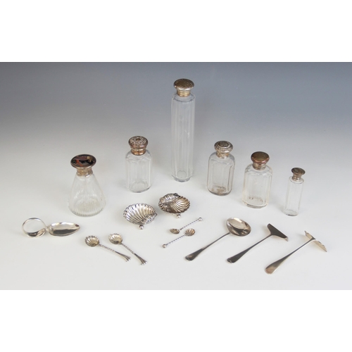 15 - A selection of silver table ware and dressing table accessories, to include an Art Deco silver mount... 