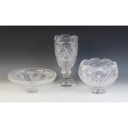 420 - A Waterford Crystal footed bowl, 20th century, with scalloped rim and fluted foot, etched maker's ma... 