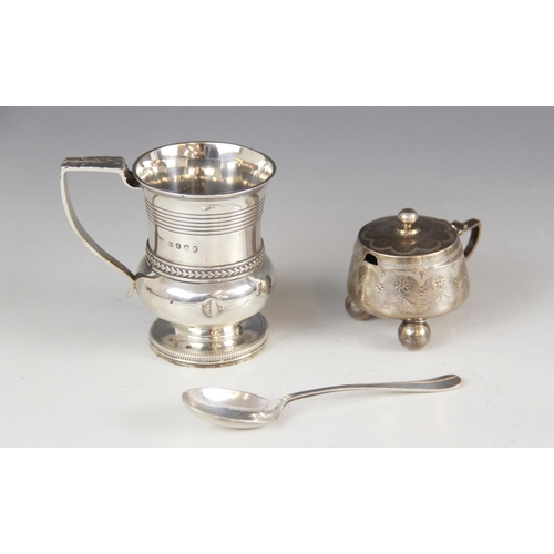 21 - A George III silver christening mug, possibly William Bateman I, London 1818, of baluster form on ra... 