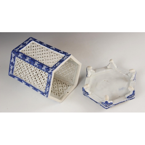 464 - A Japanese blue and white porcelain cricket cage, early 20th century, of hexagonal form with the sta... 